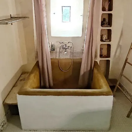 Fontilha לינה וארוחת בוקר